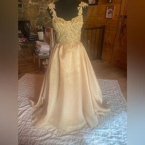 NYFW designer Urica.  Size 2 or small.  Gold pageant/prom dress.